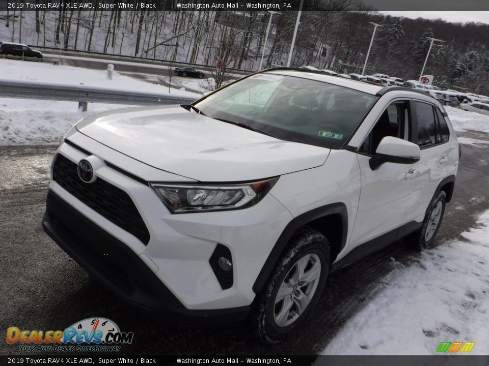 2019 Toyota RAV4 XLE AWD Super White / Black Photo #10