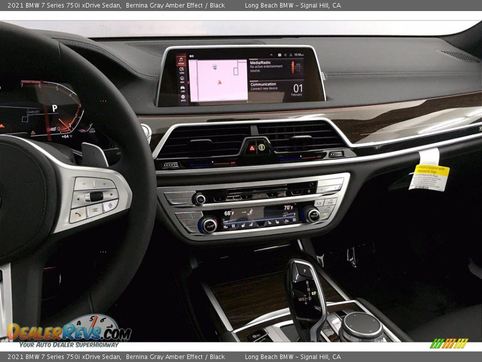 Controls of 2021 BMW 7 Series 750i xDrive Sedan Photo #6