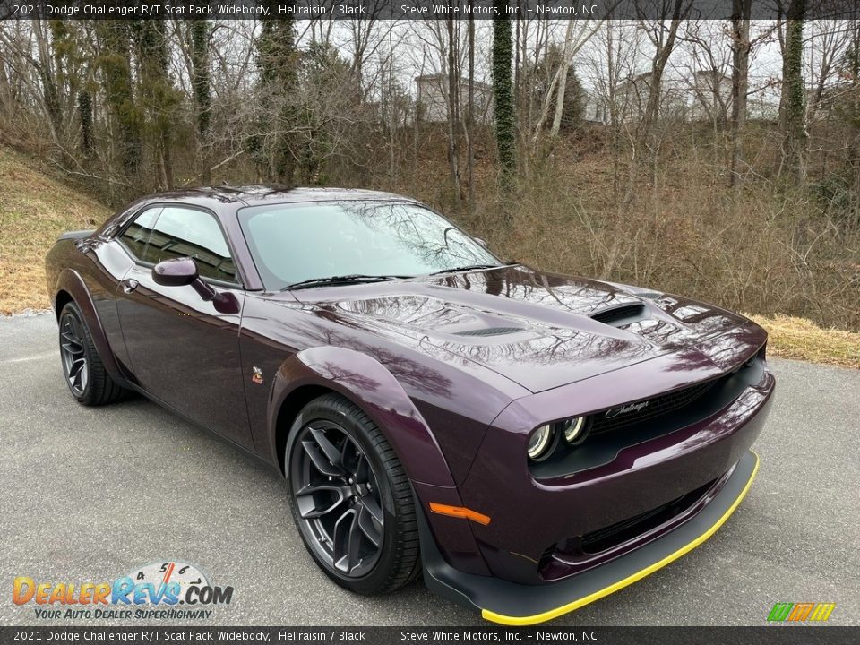 Front 3/4 View of 2021 Dodge Challenger R/T Scat Pack Widebody Photo #4