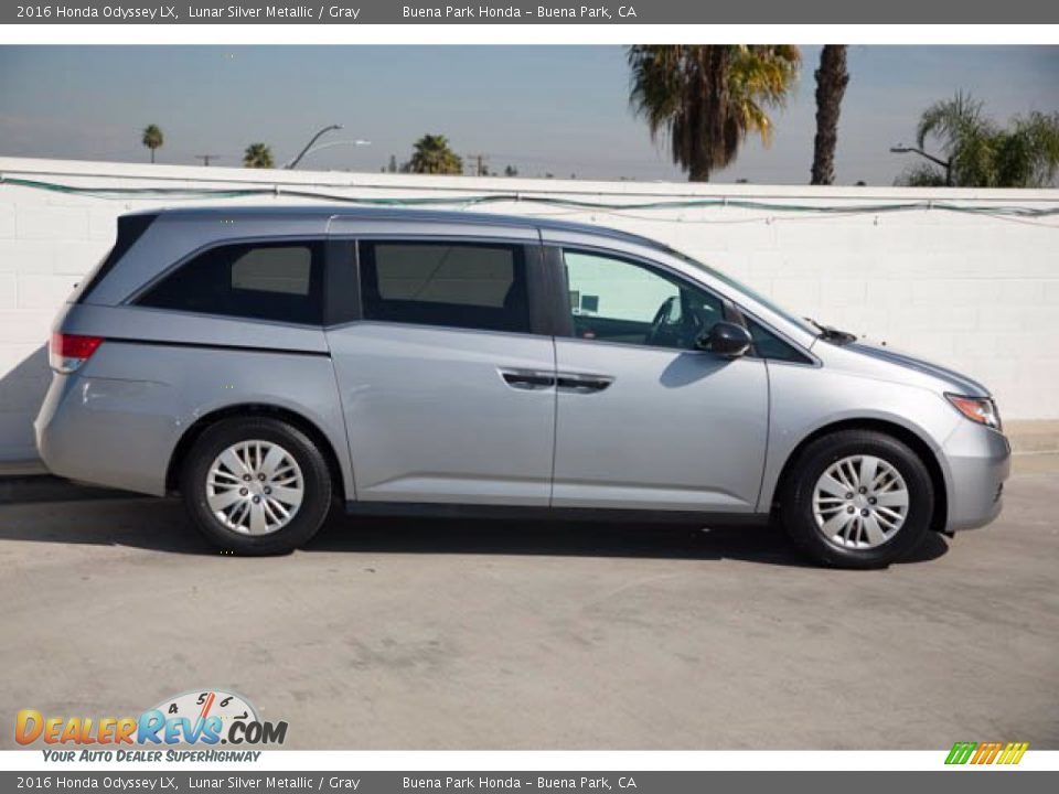 2016 Honda Odyssey LX Lunar Silver Metallic / Gray Photo #14