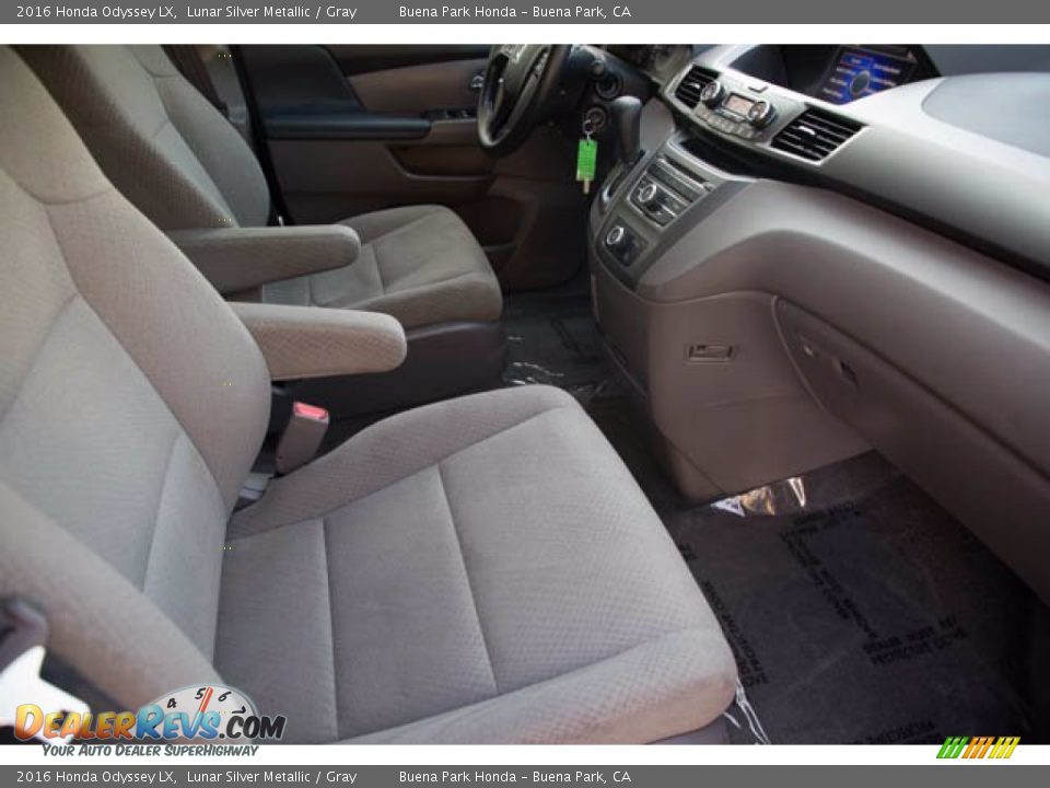 2016 Honda Odyssey LX Lunar Silver Metallic / Gray Photo #23