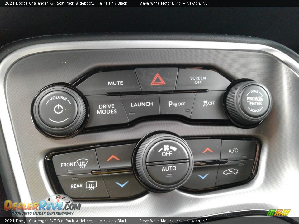 Controls of 2021 Dodge Challenger R/T Scat Pack Widebody Photo #23