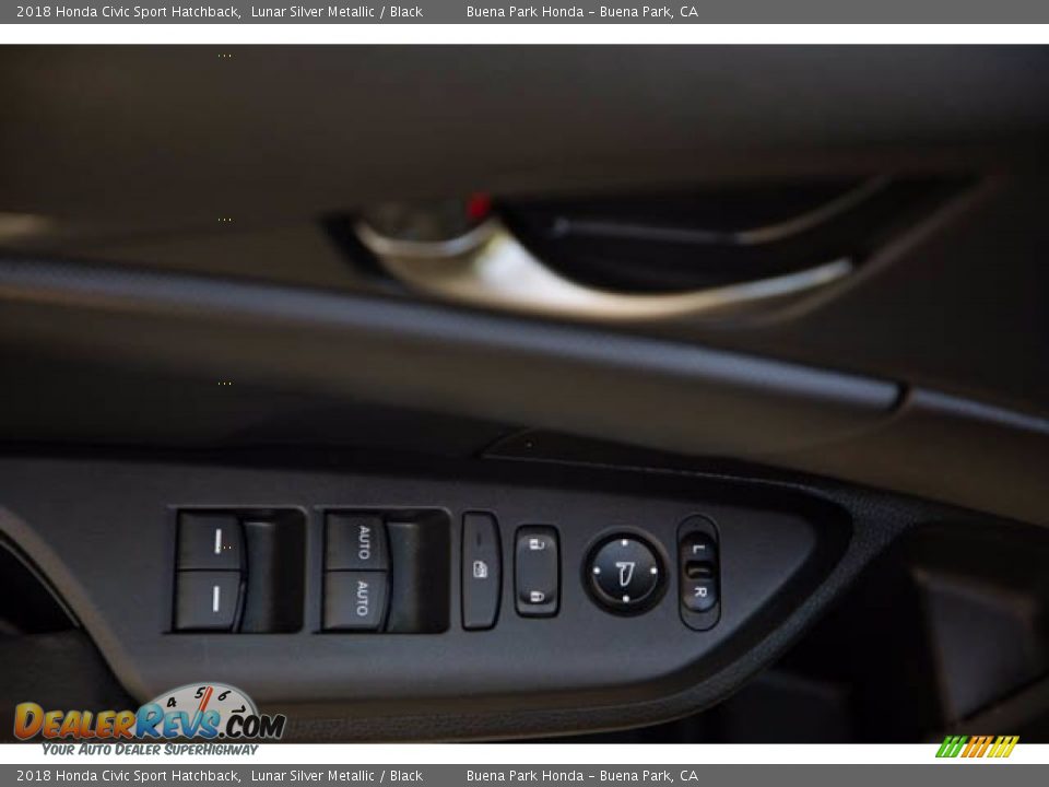 2018 Honda Civic Sport Hatchback Lunar Silver Metallic / Black Photo #28