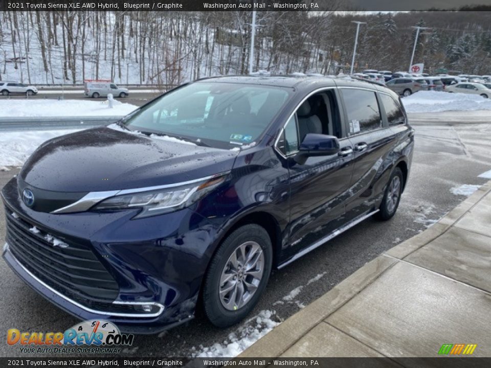 2021 Toyota Sienna XLE AWD Hybrid Blueprint / Graphite Photo #12