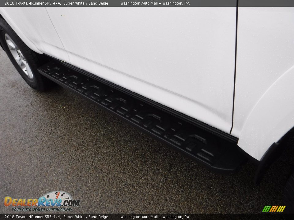 2018 Toyota 4Runner SR5 4x4 Super White / Sand Beige Photo #9