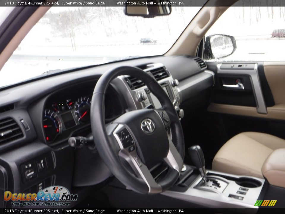 2018 Toyota 4Runner SR5 4x4 Super White / Sand Beige Photo #19