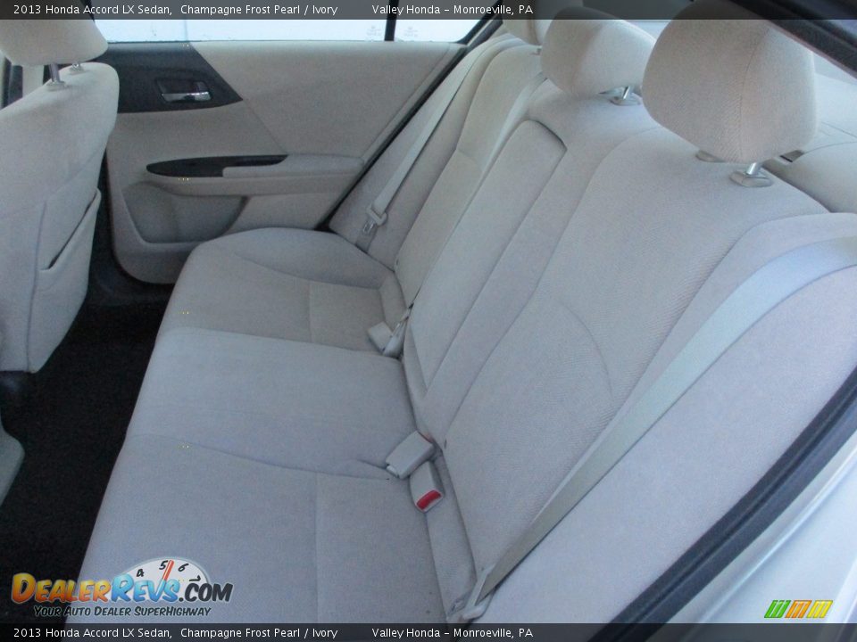 2013 Honda Accord LX Sedan Champagne Frost Pearl / Ivory Photo #10