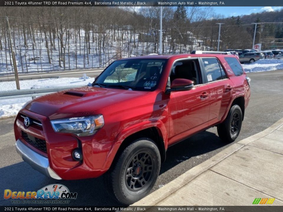 Front 3/4 View of 2021 Toyota 4Runner TRD Off Road Premium 4x4 Photo #13