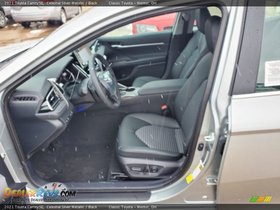 2021 Toyota Camry SE Celestial Silver Metallic / Black Photo #2