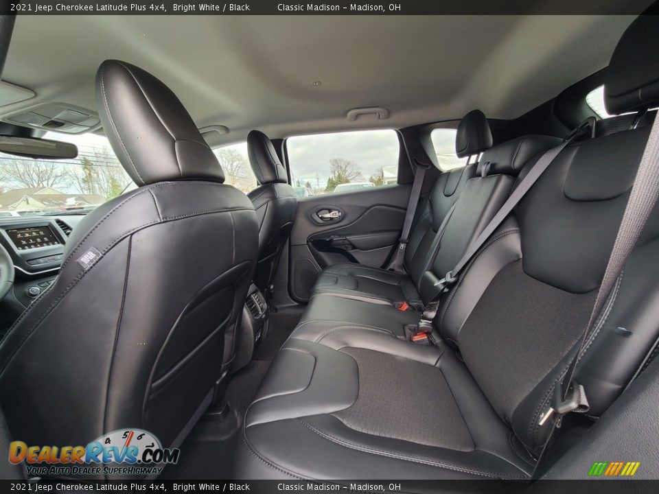 2021 Jeep Cherokee Latitude Plus 4x4 Bright White / Black Photo #3