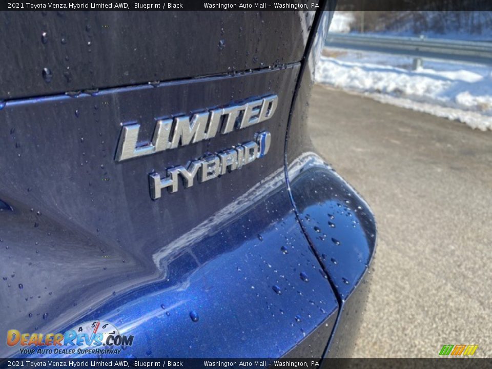 2021 Toyota Venza Hybrid Limited AWD Blueprint / Black Photo #24