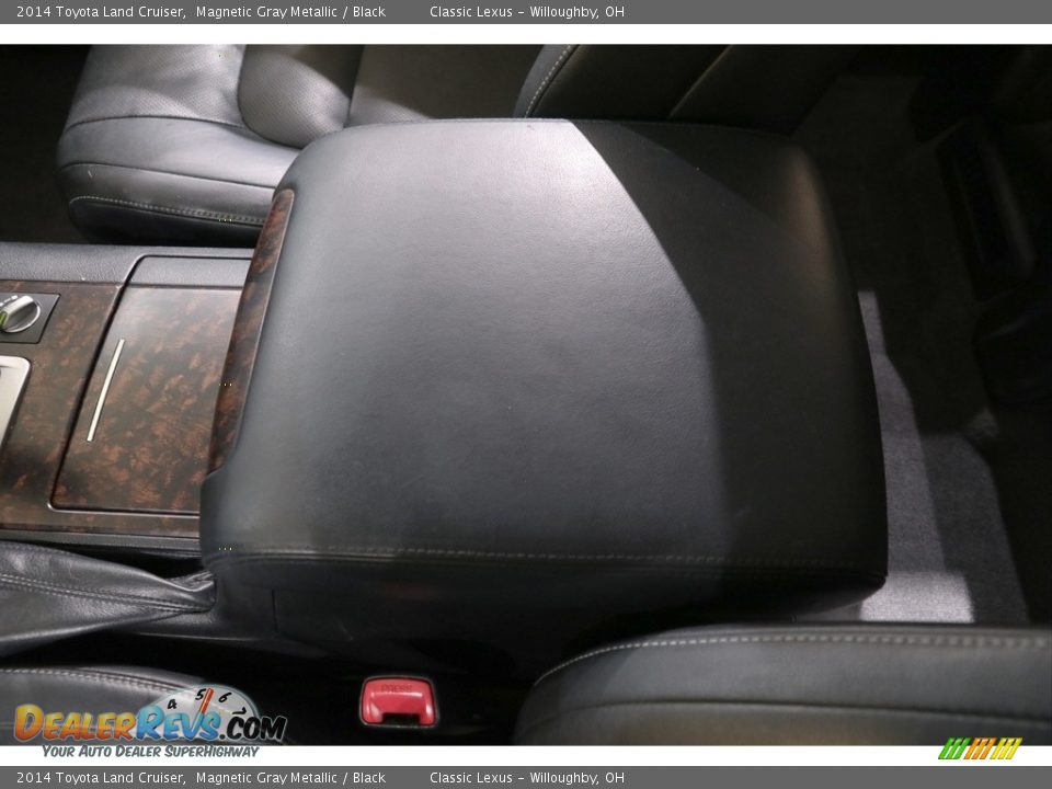 2014 Toyota Land Cruiser Magnetic Gray Metallic / Black Photo #29