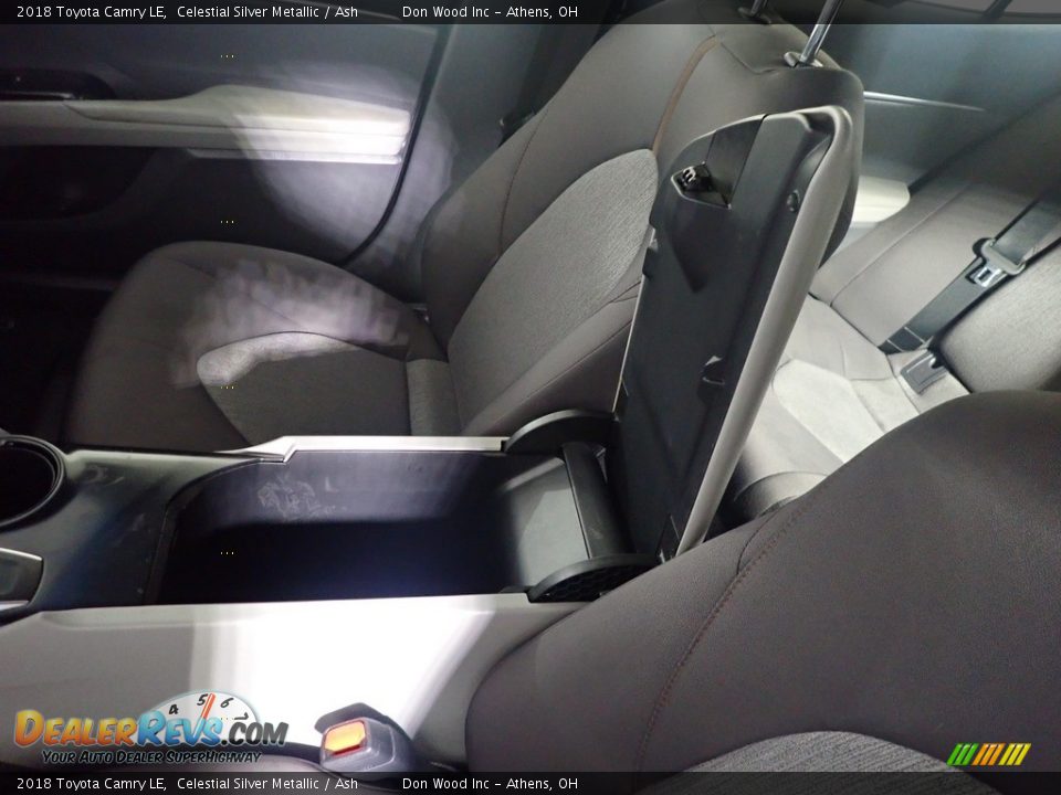 2018 Toyota Camry LE Celestial Silver Metallic / Ash Photo #33