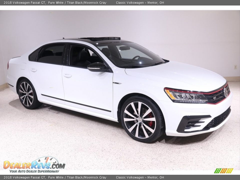 2018 Volkswagen Passat GT Pure White / Titan Black/Moonrock Gray Photo #1