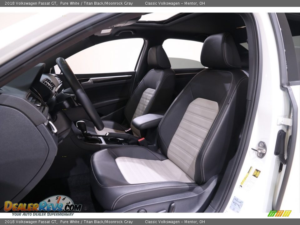 2018 Volkswagen Passat GT Pure White / Titan Black/Moonrock Gray Photo #5