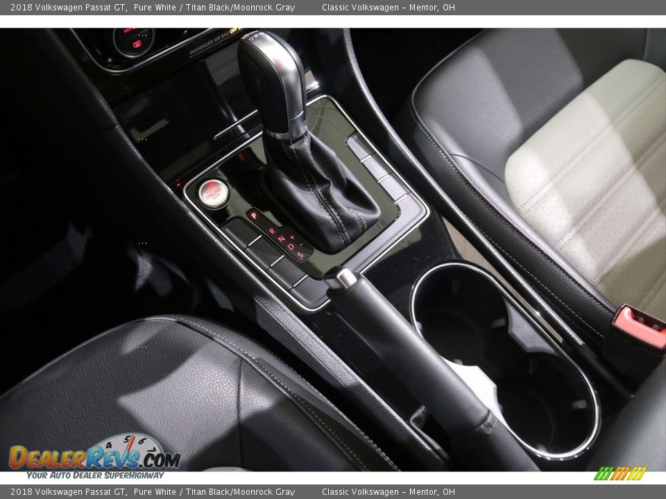 2018 Volkswagen Passat GT Pure White / Titan Black/Moonrock Gray Photo #13