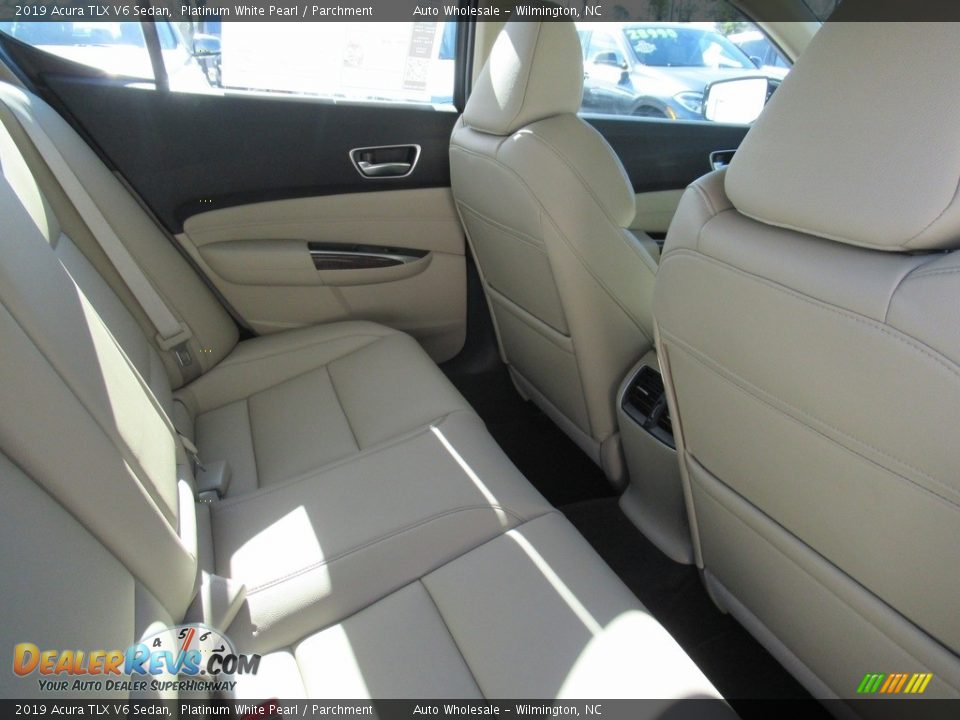 2019 Acura TLX V6 Sedan Platinum White Pearl / Parchment Photo #14
