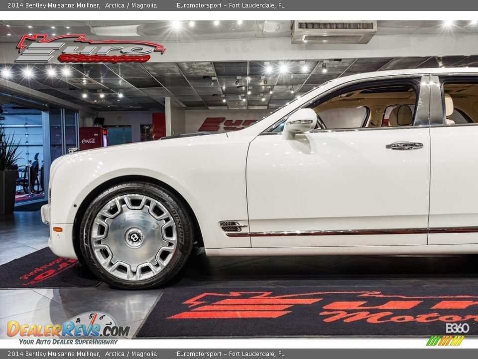 2014 Bentley Mulsanne Mulliner Arctica / Magnolia Photo #22