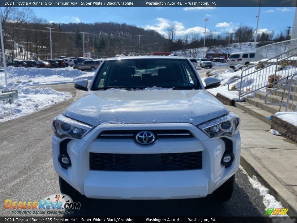 2021 Toyota 4Runner SR5 Premium 4x4 Super White / Black/Graphite Photo #12