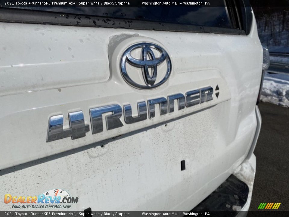 2021 Toyota 4Runner SR5 Premium 4x4 Super White / Black/Graphite Photo #23