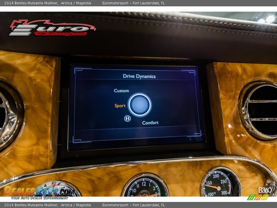 2014 Bentley Mulsanne Mulliner Arctica / Magnolia Photo #34
