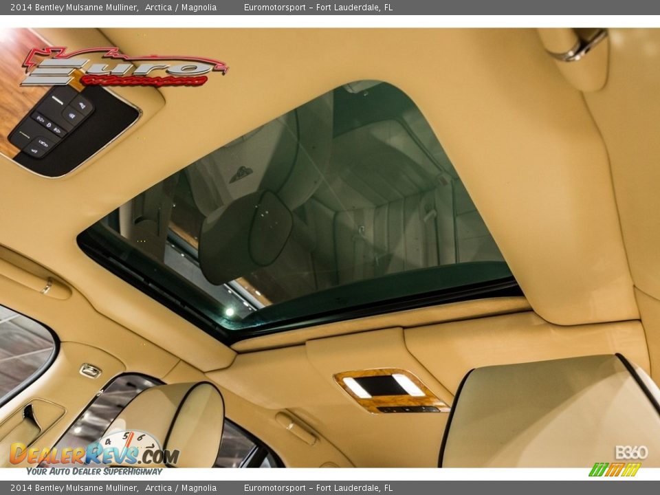 2014 Bentley Mulsanne Mulliner Arctica / Magnolia Photo #45