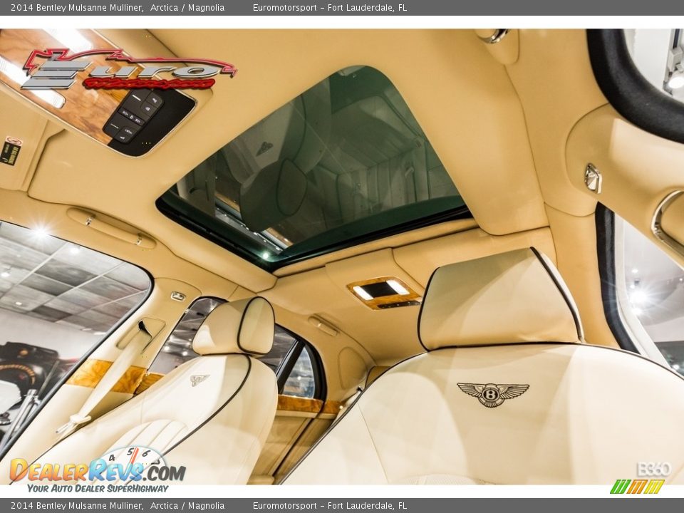 2014 Bentley Mulsanne Mulliner Arctica / Magnolia Photo #46