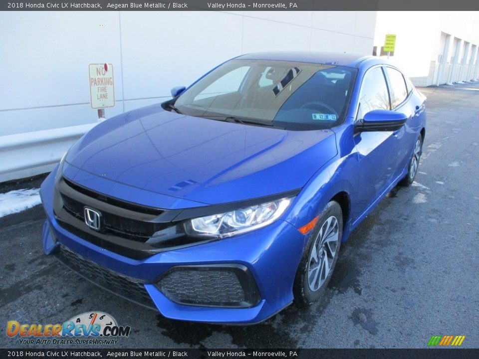 Front 3/4 View of 2018 Honda Civic LX Hatchback Photo #8