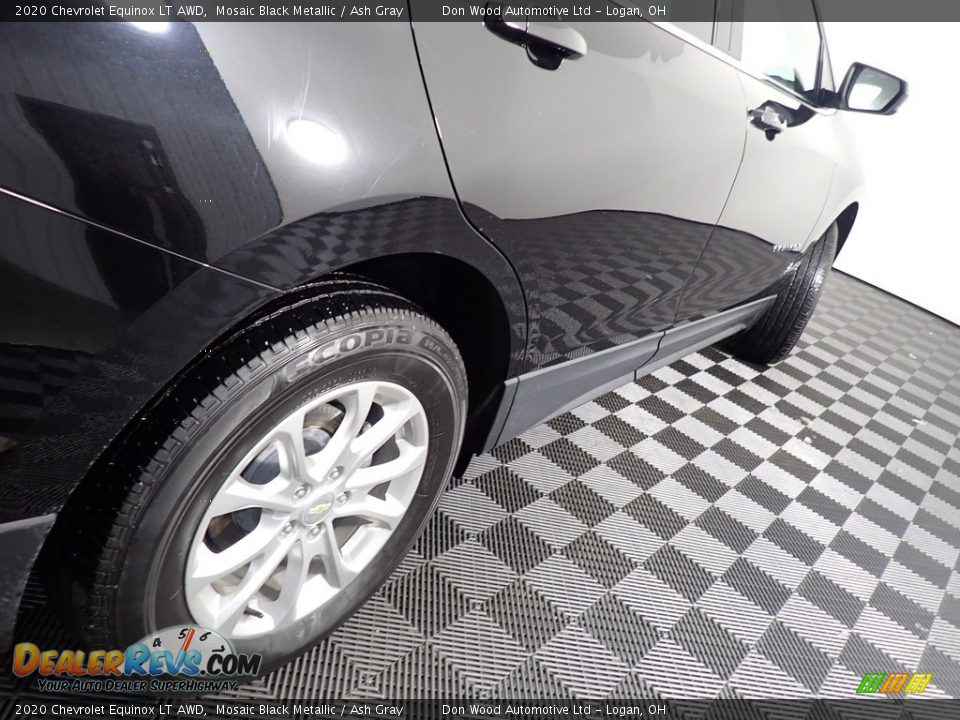 2020 Chevrolet Equinox LT AWD Mosaic Black Metallic / Ash Gray Photo #17