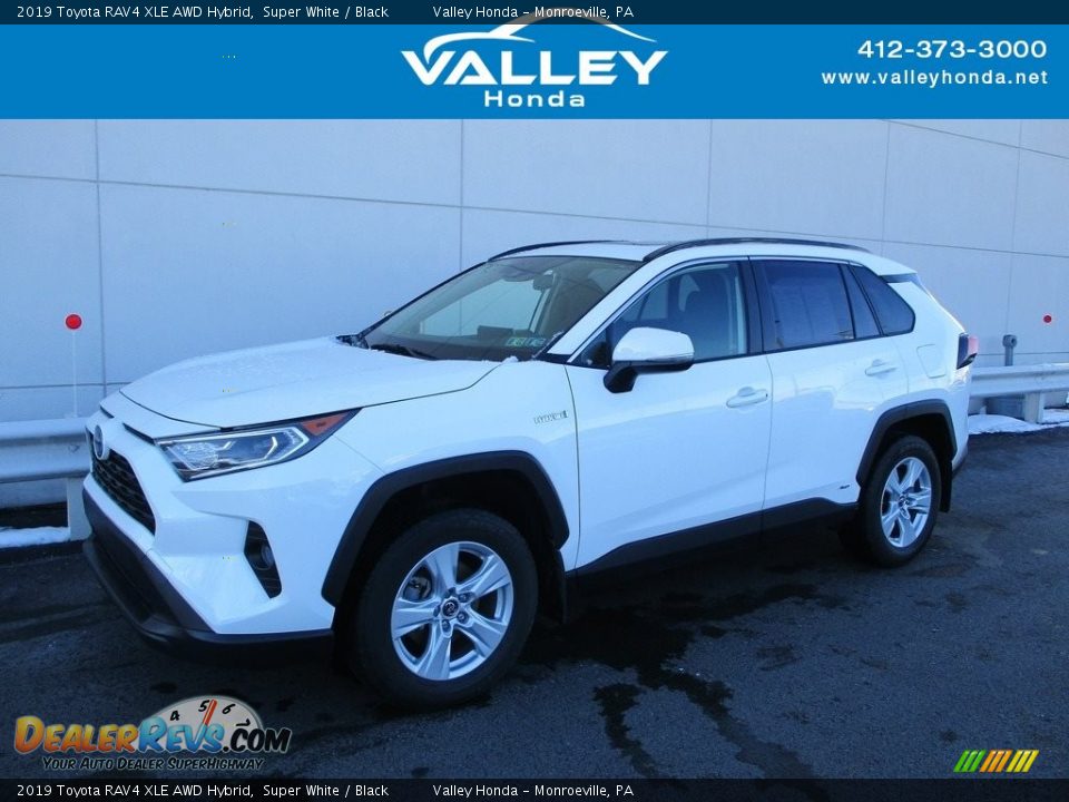 2019 Toyota RAV4 XLE AWD Hybrid Super White / Black Photo #1