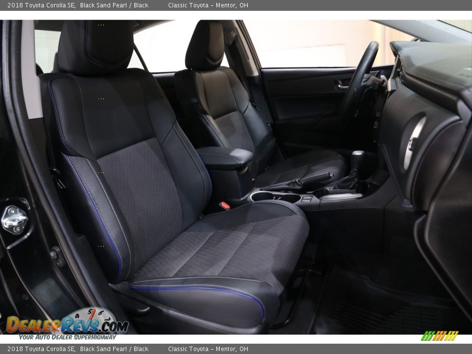 2018 Toyota Corolla SE Black Sand Pearl / Black Photo #14