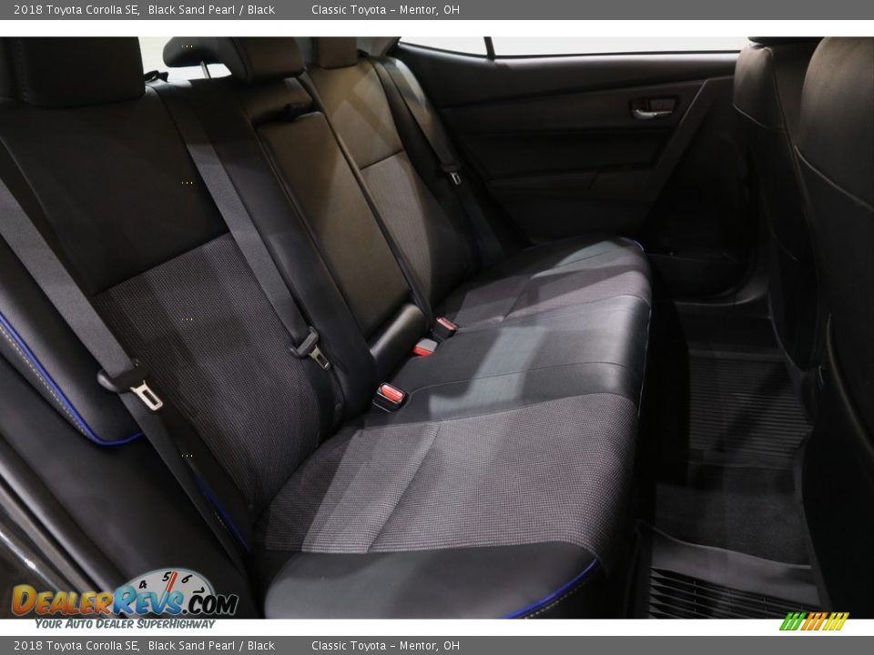 2018 Toyota Corolla SE Black Sand Pearl / Black Photo #15