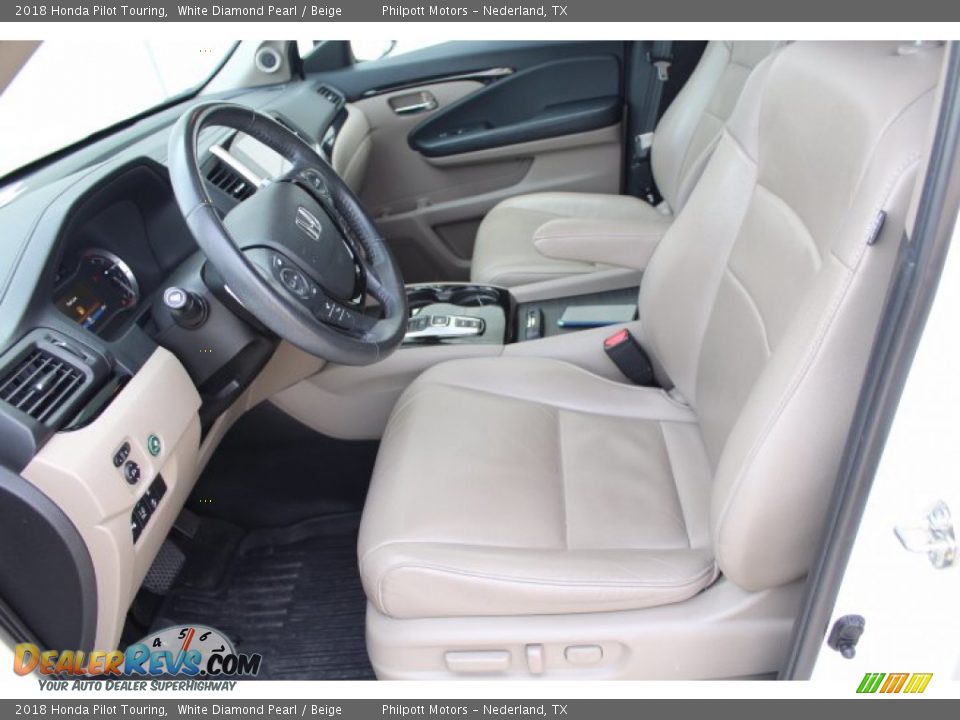 2018 Honda Pilot Touring White Diamond Pearl / Beige Photo #10