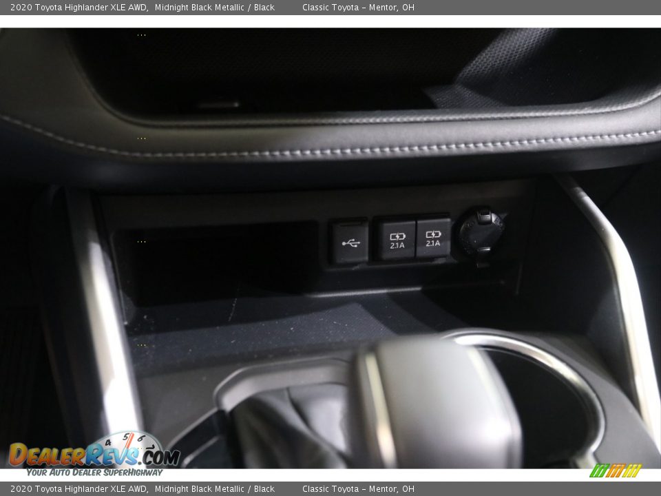 2020 Toyota Highlander XLE AWD Midnight Black Metallic / Black Photo #14
