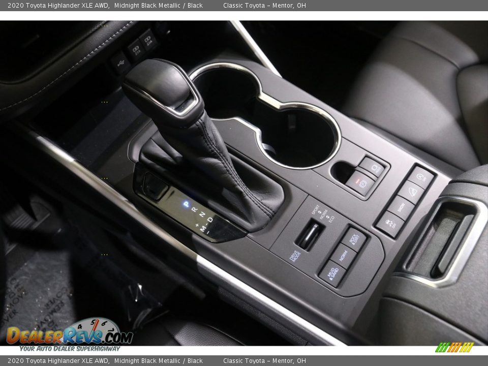 2020 Toyota Highlander XLE AWD Midnight Black Metallic / Black Photo #15