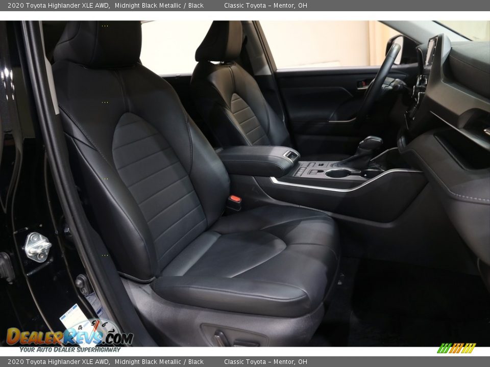 2020 Toyota Highlander XLE AWD Midnight Black Metallic / Black Photo #17