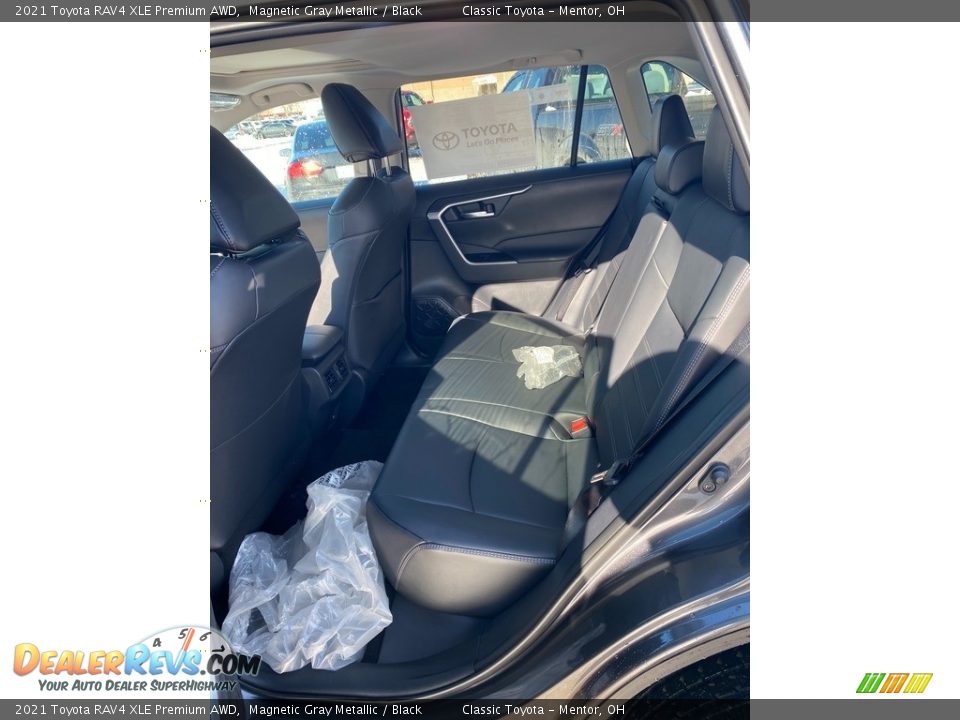 2021 Toyota RAV4 XLE Premium AWD Magnetic Gray Metallic / Black Photo #3