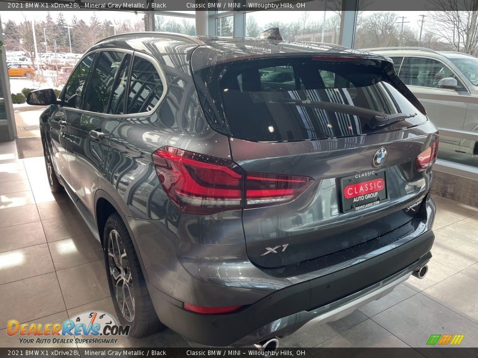 2021 BMW X1 xDrive28i Mineral Gray Metallic / Black Photo #2