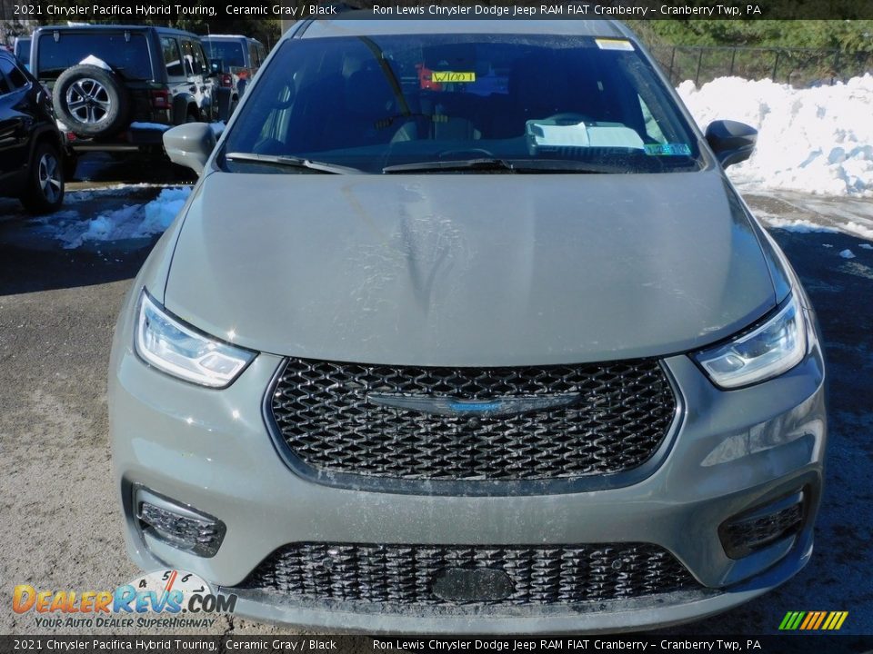 2021 Chrysler Pacifica Hybrid Touring Ceramic Gray / Black Photo #2