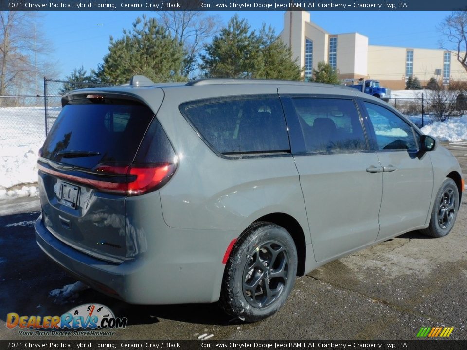 2021 Chrysler Pacifica Hybrid Touring Ceramic Gray / Black Photo #5