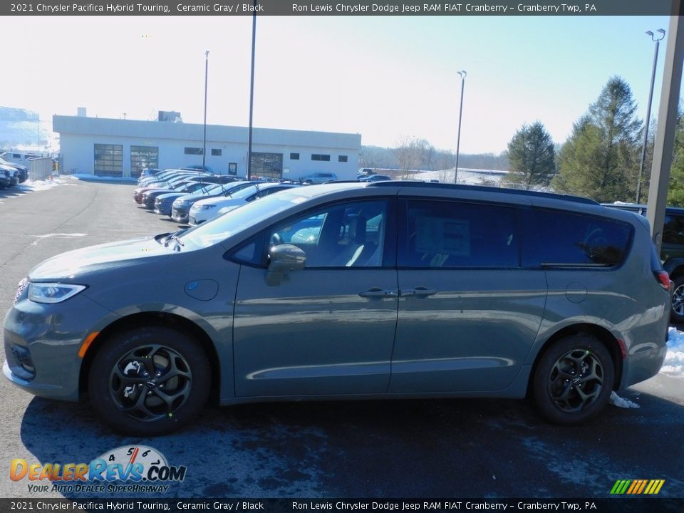 2021 Chrysler Pacifica Hybrid Touring Ceramic Gray / Black Photo #9