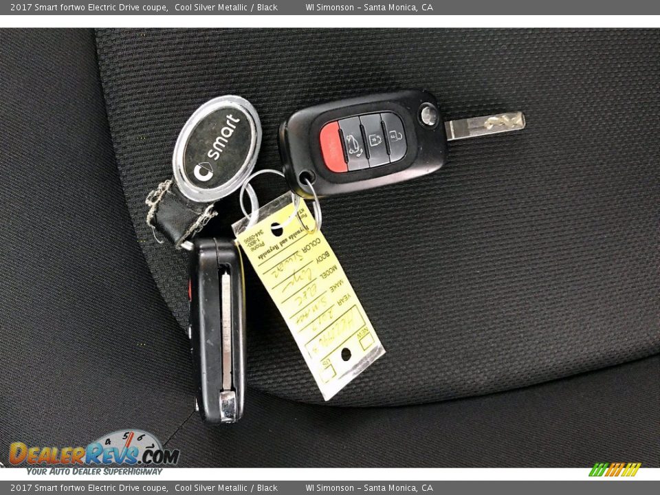 Keys of 2017 Smart fortwo Electric Drive coupe Photo #10