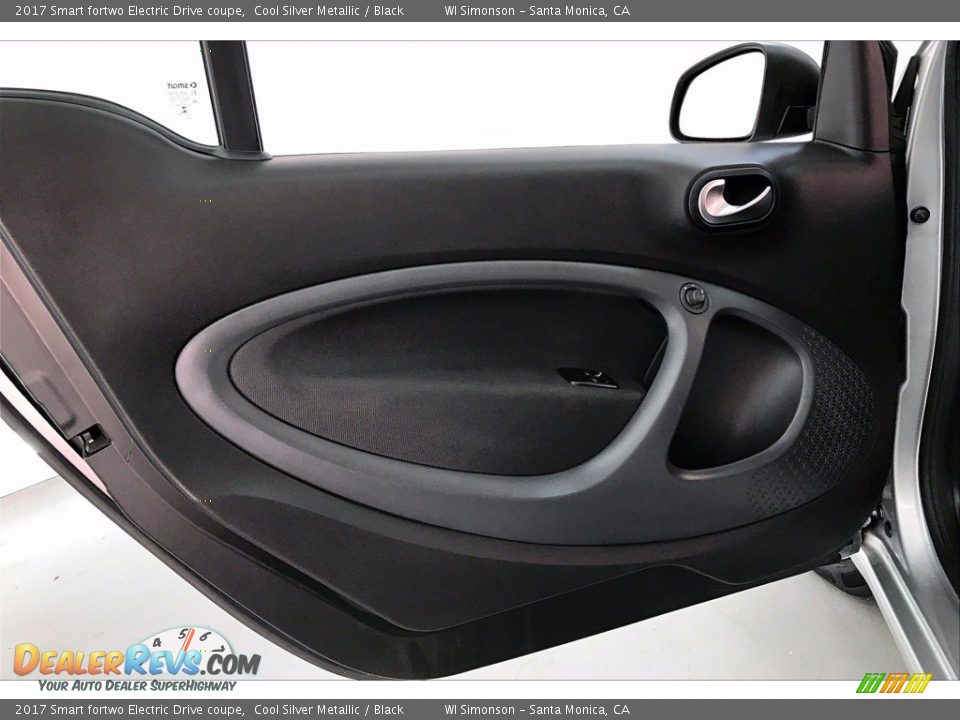 Door Panel of 2017 Smart fortwo Electric Drive coupe Photo #20