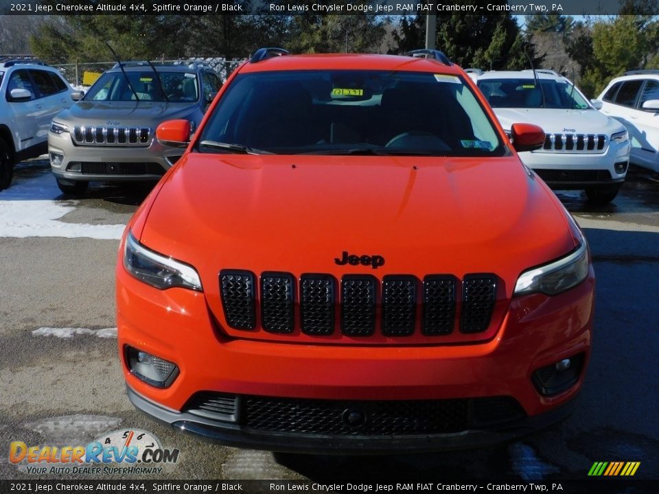 2021 Jeep Cherokee Altitude 4x4 Spitfire Orange / Black Photo #2