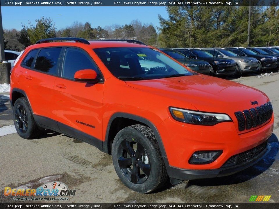 2021 Jeep Cherokee Altitude 4x4 Spitfire Orange / Black Photo #3