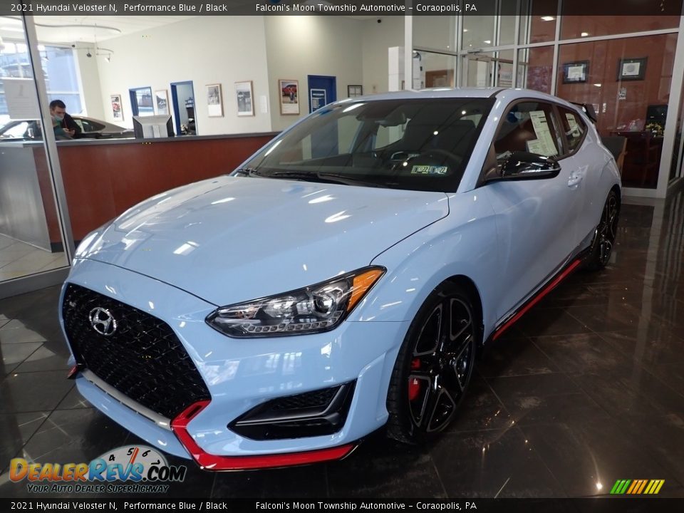 Front 3/4 View of 2021 Hyundai Veloster N Photo #1