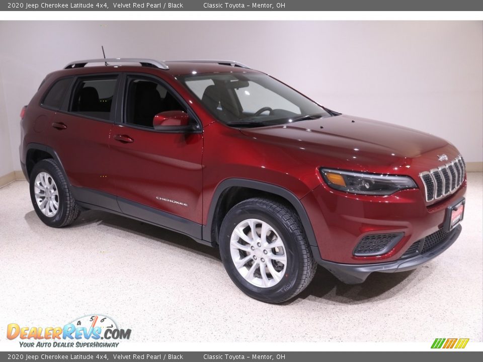 2020 Jeep Cherokee Latitude 4x4 Velvet Red Pearl / Black Photo #1