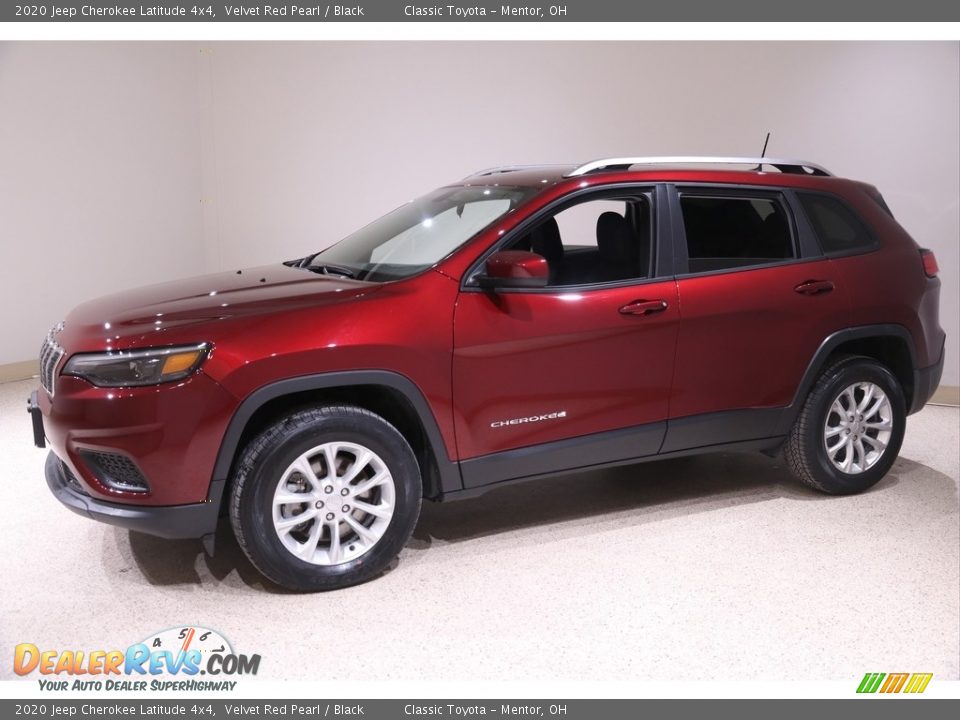 2020 Jeep Cherokee Latitude 4x4 Velvet Red Pearl / Black Photo #3