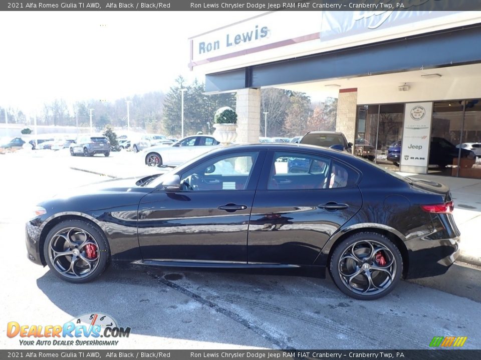 2021 Alfa Romeo Giulia TI AWD Alfa Black / Black/Red Photo #9