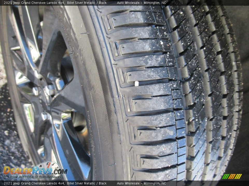 2021 Jeep Grand Cherokee Laredo 4x4 Billet Silver Metallic / Black Photo #9